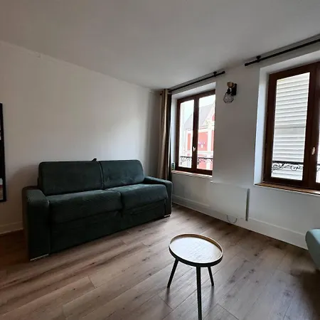 Le Secret Des Fleurs 아파트 *