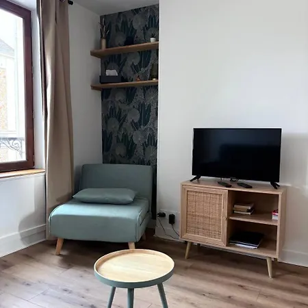 アパート Le Secret Des Fleurs パリ